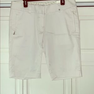 Calvin Klein Golf Women’s shorts size 16 NWT